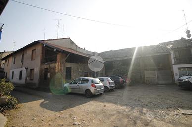 RUSTICO A GARBAGNATE MILANESE