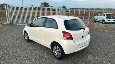 Toyota Yaris 1.0 3 porte Now