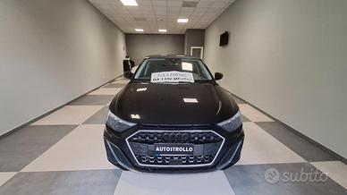 Audi A1 SPB 40 TFSI S tronic line edition