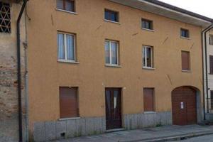 Immobile in asta di 355 m² con 5 locali a Gonars