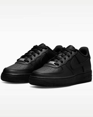 Scarpe Nike Air Force 1 total black  unisex 37.5