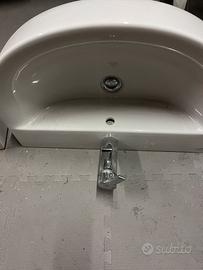 Lavandino bagno sospeso