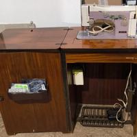 Macchina da Cucire Necchi