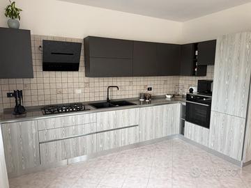 Cucina Lube tavolo sedie Stones