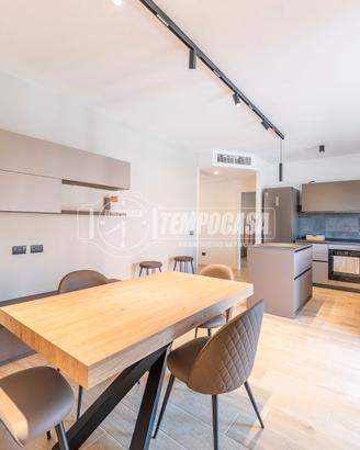 Bilocale con ampio balcone in stabile di recente c