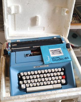 Macchina da scrivere Olivetti Studio 46