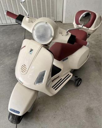 VESPA ELETTRICA PIAGGIO 12V PEG PEREGO