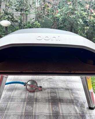 Ooni Koda 16 forno pizza