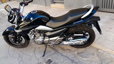 Suzuki Inazuma 250 - 2015