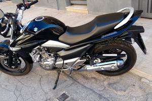 Suzuki Inazuma 250 - 2015