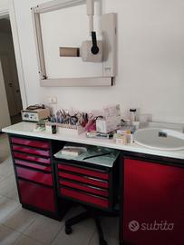 accessori e mobilia odontoiatria 