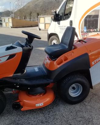 TRATTORINO STIHL MODELLO RT6112 ZL