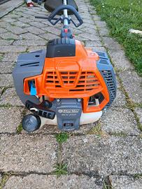 Decespugliatore OLEOMAC BCH 250