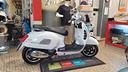 vespa-gts-300