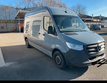 Mercedes Sprinter 215 km 29500