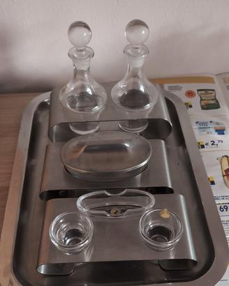 Set menage (olio/aceto/sale/formaggiera) + vassoio