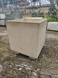 fioriera cubo in cemento
