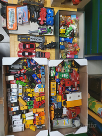 TANTI modellini radiocomandati confezionati