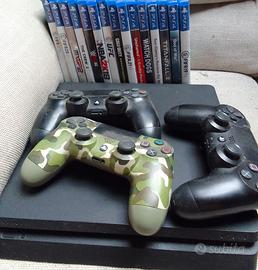 PS4 con 3 controller e 15 giochi 