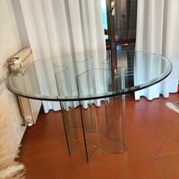 Tavolo tondo in vetro. 