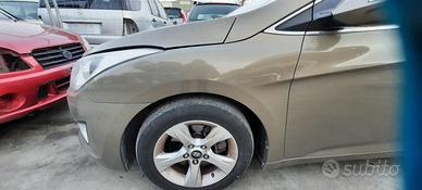 HYUNDAI I40 STATION WAGON 2010 - PARAFANGO SINISTR