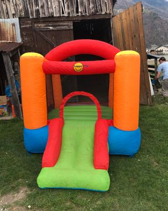 Castello Gonfiabile Happy Hop con Scivolo e Motore