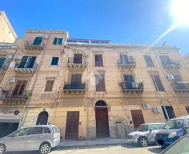MONOLOCALE A PALERMO