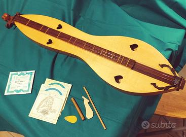 strumento musicale: dulcimer 3 corde