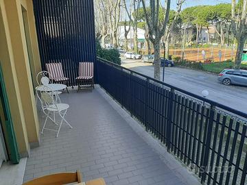 Trilocale con Clima-2 Bagni-Terrazzo-Posto Auito