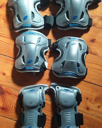 Set di protezioni sportive roller, snowboard