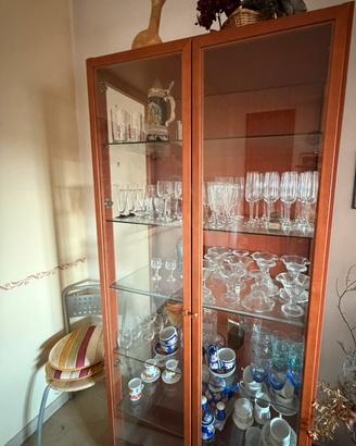 Vetrina in legno