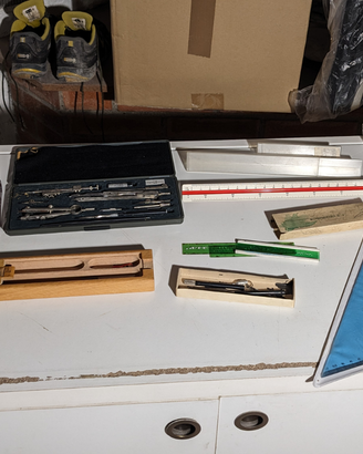 Materiale per disegno tecnico