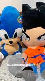  pupazzi di sonic e goku