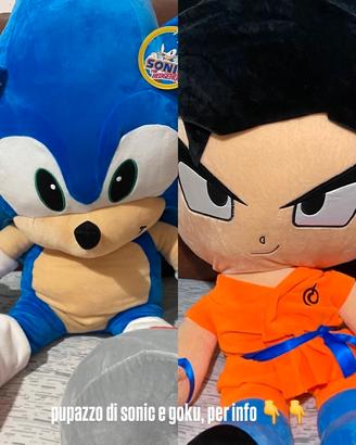  pupazzi di sonic e goku