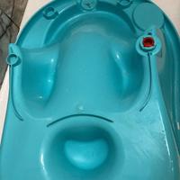 Vaschetta per lavare piccolo bambino