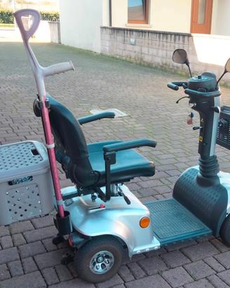 Scooter per persone che faticano a camminare