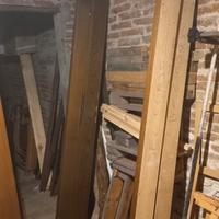 Porta e telaio di legno