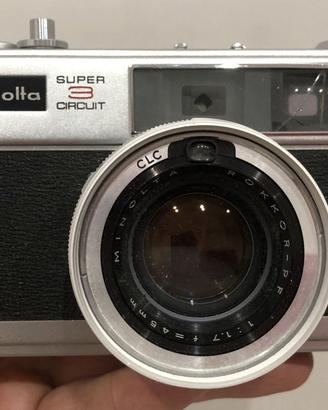 Minolta Hi-Matic 11 con ob. Rokkor 45mm f:1,7