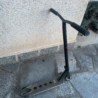 Monopattino freestyle core