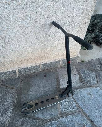 Monopattino freestyle core