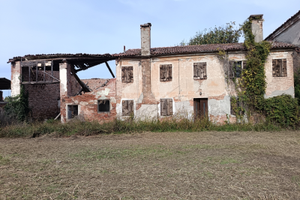 Immobile più terreno