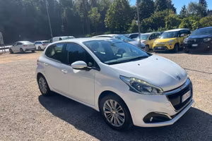 Peugeot 208 PureTech 82 5p. Allure