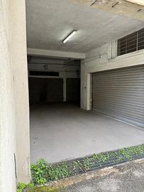 Box con soppalco a Colli Aminei