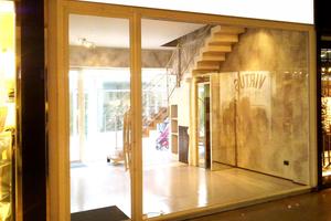 Negozio viale Ceccarini(galleria Viscardi)