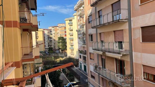 3 LOCALI A CASTELLAMMARE DI STABIA