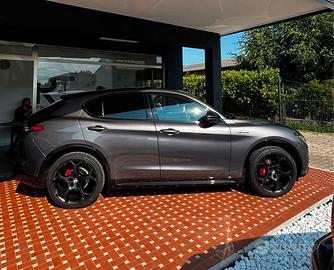 Alfa Romeo Stelvio 2.2 TD Veloce Q4 full unipr 24