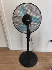 Ventilatore marca Ardes nero seminuovo