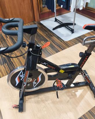 Cyclette da spinning professionale