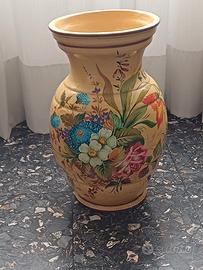 vaso in ceramica dipinto a mano 