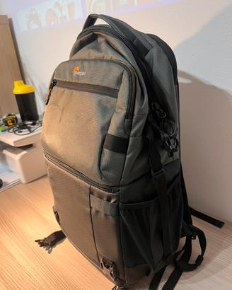 Zaino fotografico lowepro